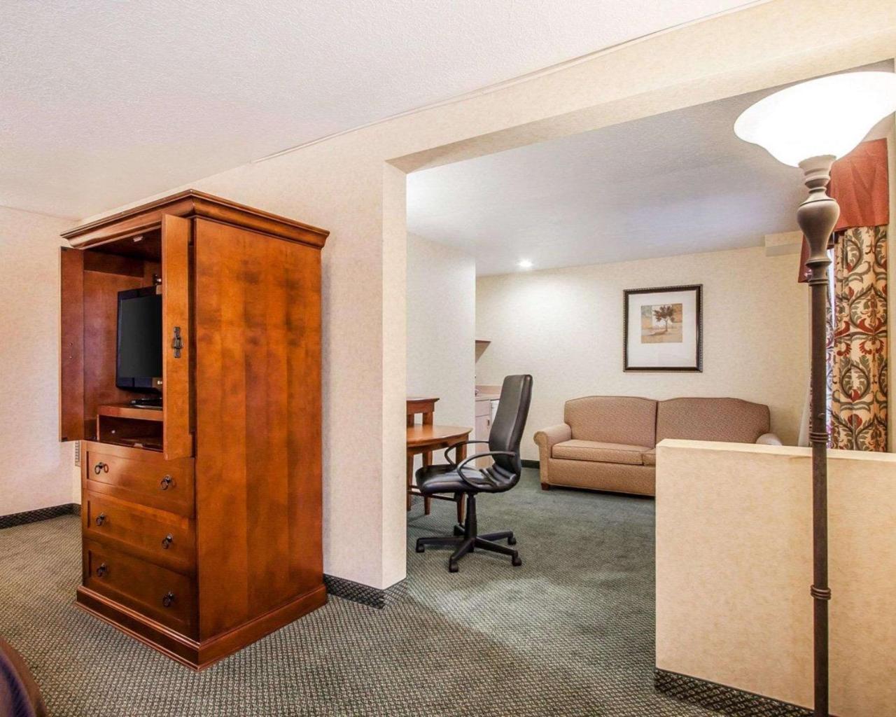 Comfort Inn Conference Center Hillsboro Ngoại thất bức ảnh